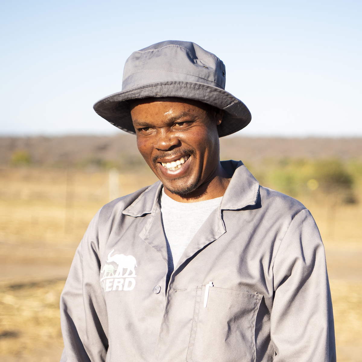 Reply-Mahlakwana-elephant-carer-HERD